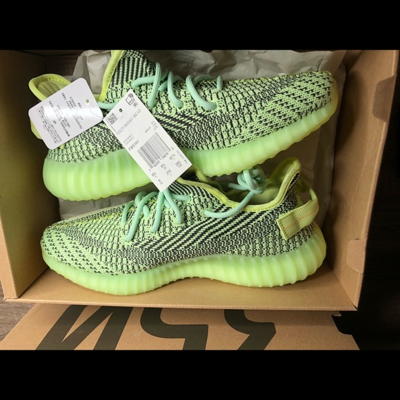 adidas Yeezy Boost 350 V2 Yeezreel Non-Reflective - Picture 3 of 4